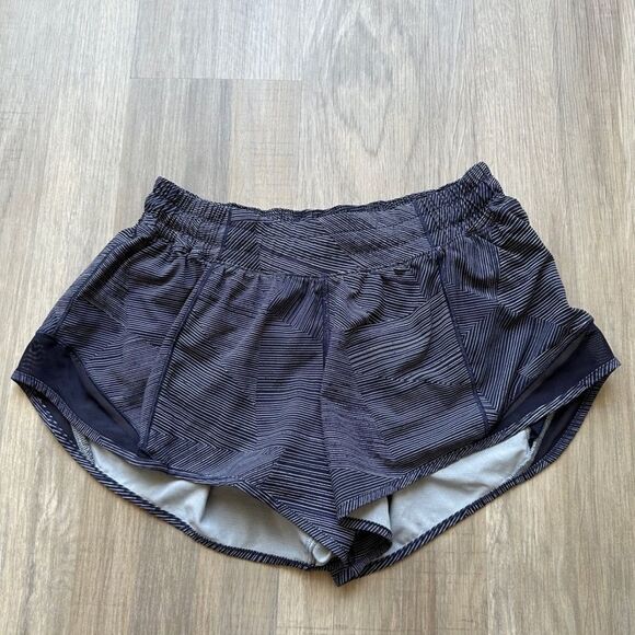 Lululemon Hotty Hot Short II (2.5") Etch Hail Midnight Navy / Midnight Navy - Picture 1 of 3